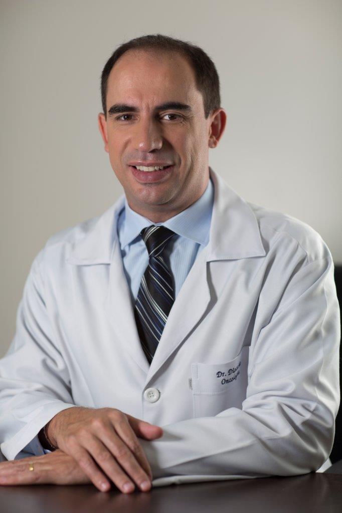 Segundo Diocésio Andrade, diretor técnico do InORP/ Grupo Oncoclínicas, o HPV possui alta associação com o câncer de boca e garganta entre jovens